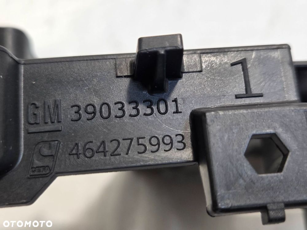 OPEL CORSA E Wspornik uchwyt radia 39033301 NOWY ORYGINAŁ - 5