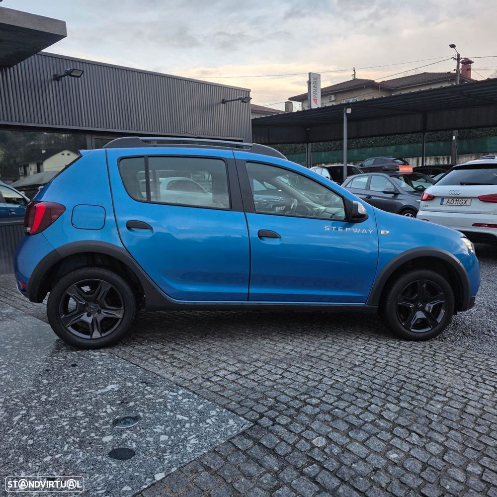 Dacia Sandero Stepway TCe 90 Easy-R Celebration - 11