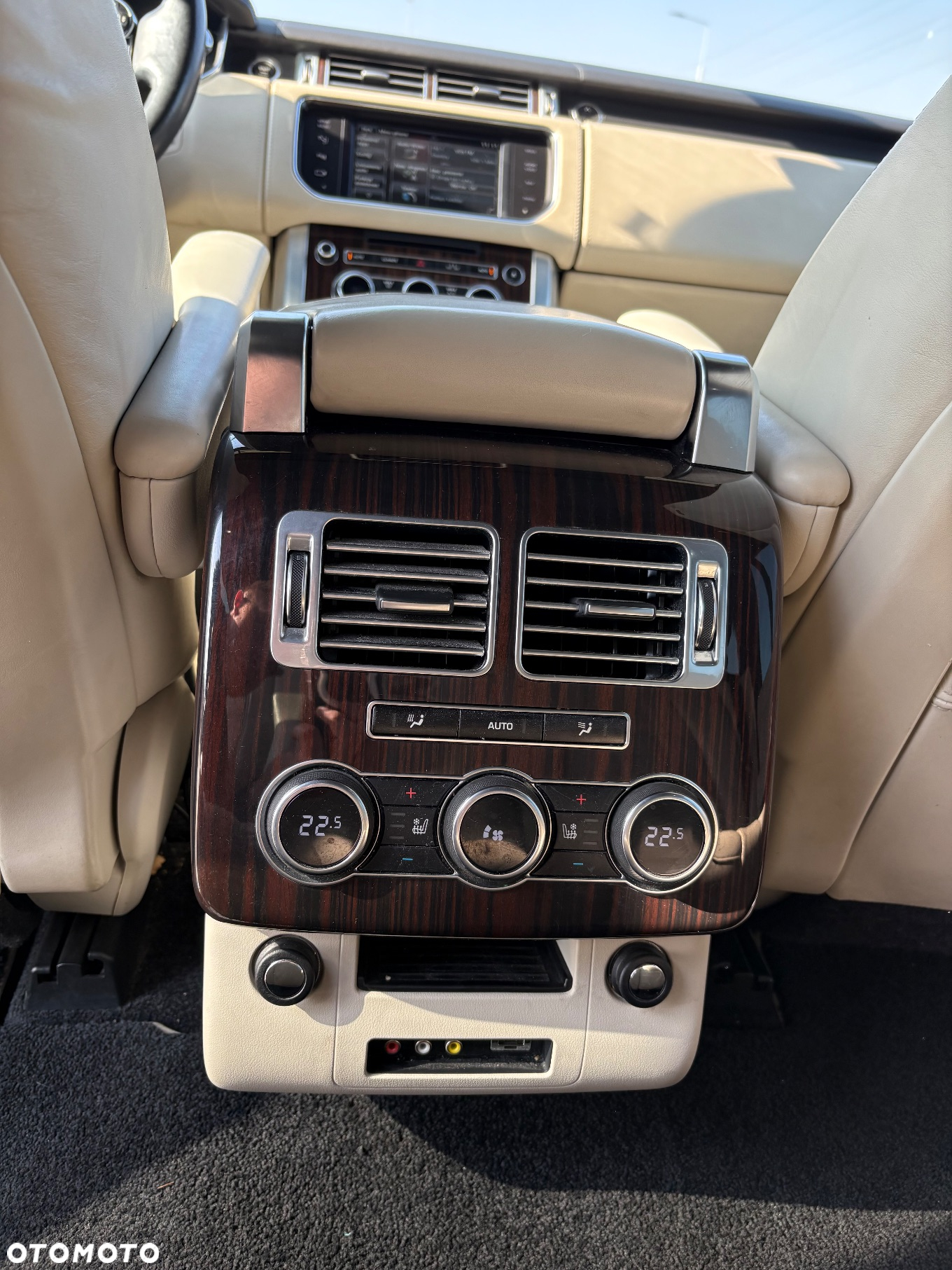 Land Rover Range Rover V8 Supercharged SVAutobiography - 12