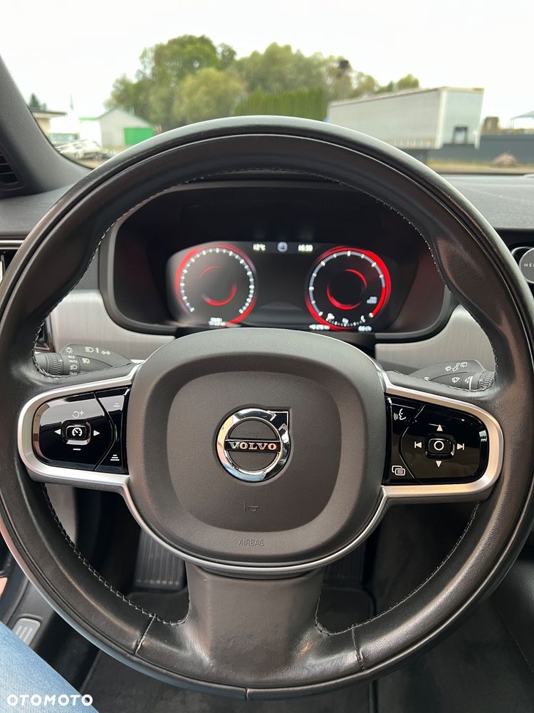 Volvo V90 D3 Geartronic Momentum - 26