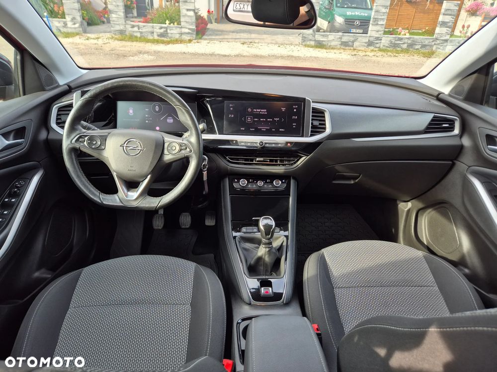 Opel Grandland 1.2 T Business Edition S&S - 11
