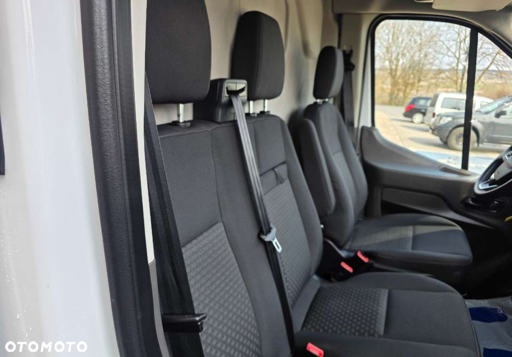 Ford Transit - 21