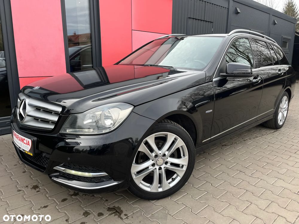 Mercedes-Benz Klasa C 250 (BlueEFFICIENCY) 7G-TRONIC Avantgarde - 4