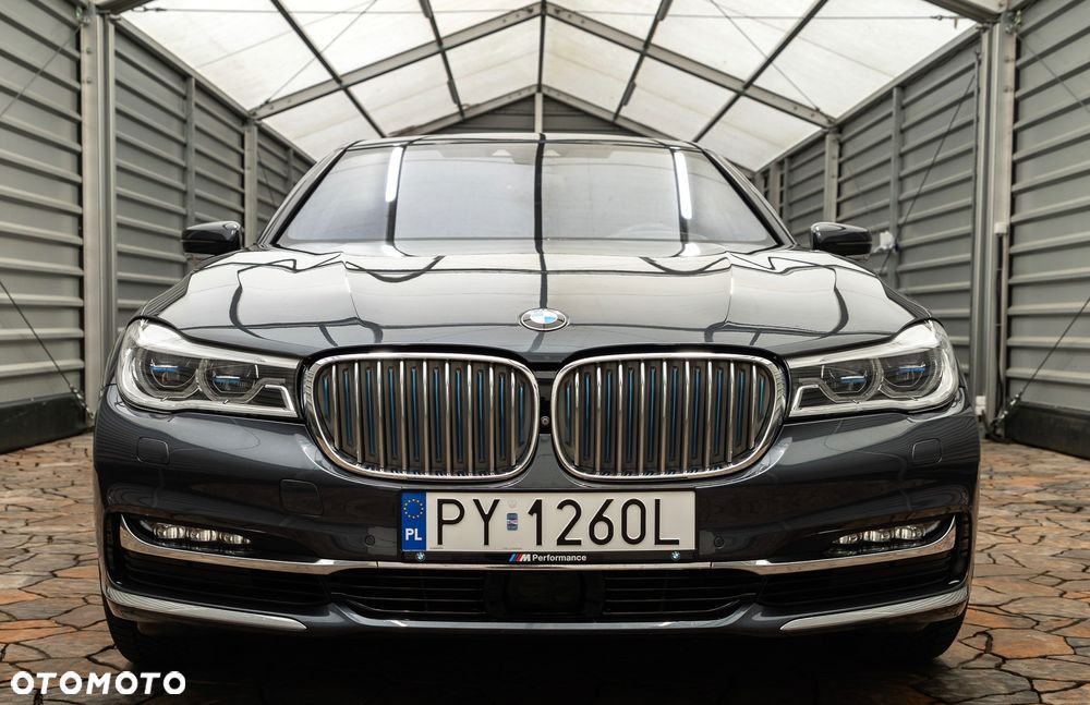 BMW Seria 7 740Li xDrive - 8