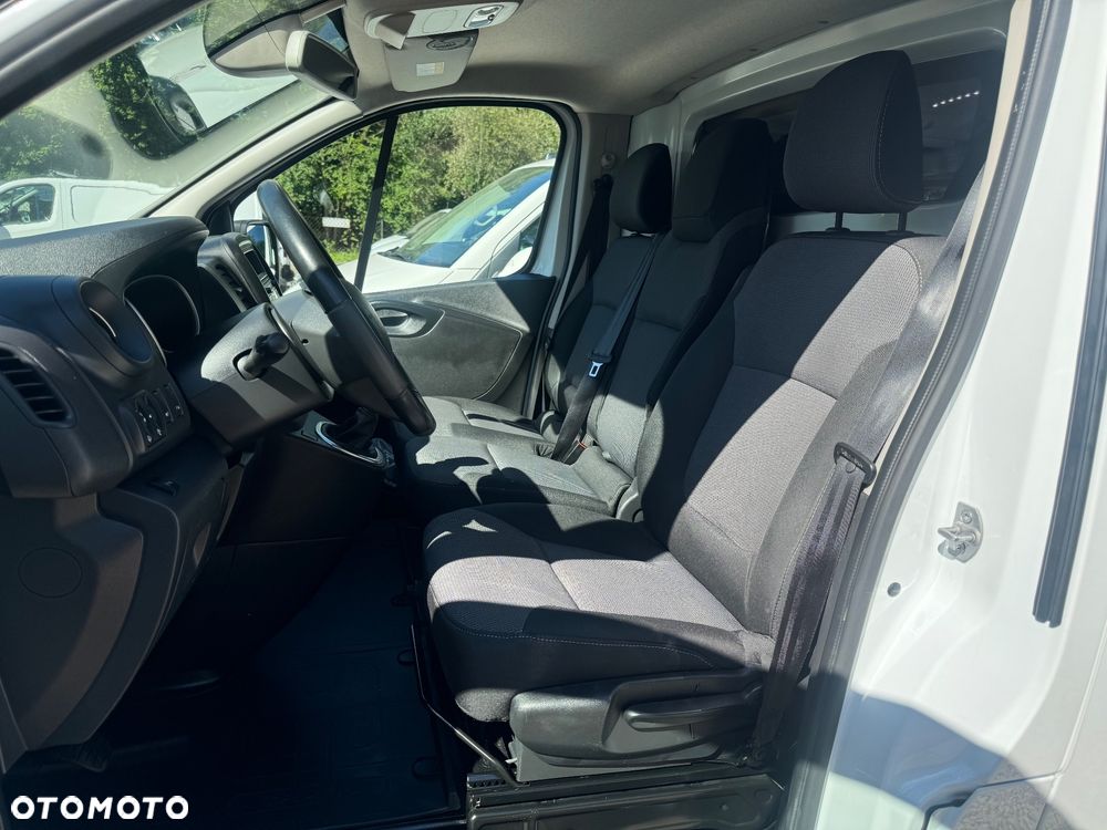 Renault Trafic - 16