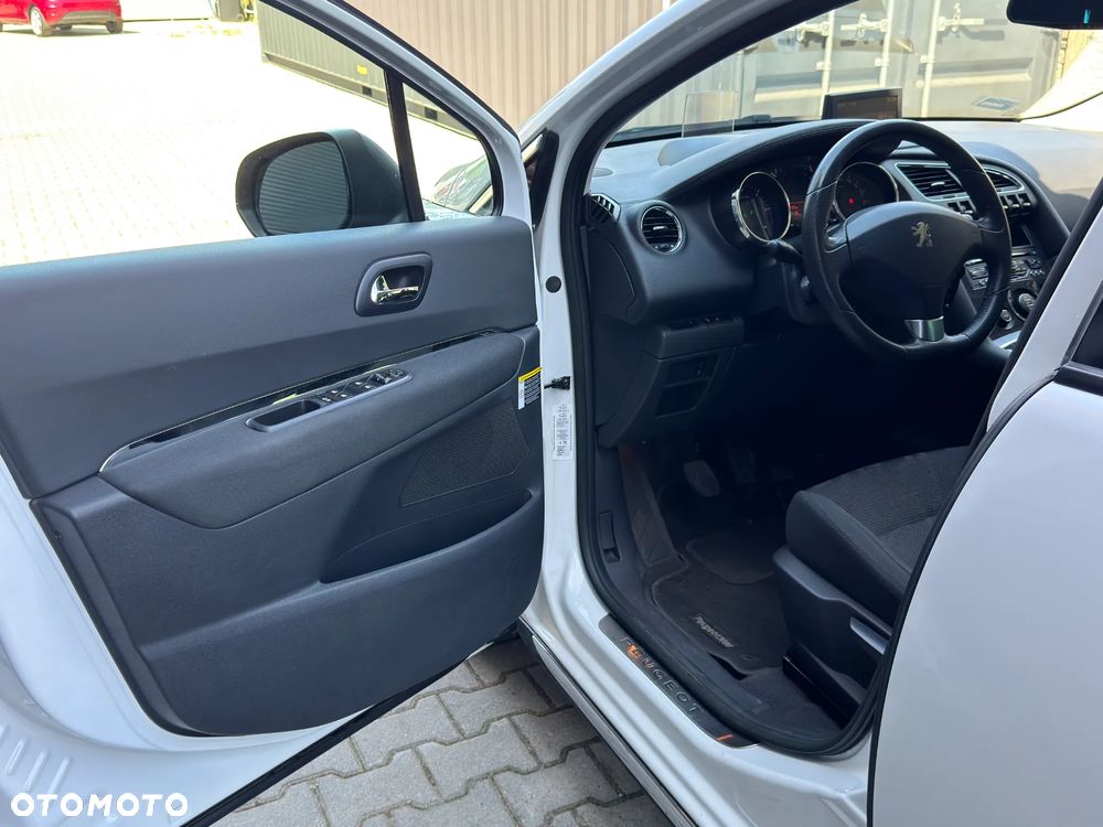 Peugeot 3008 1.6 HDi Premium - 13
