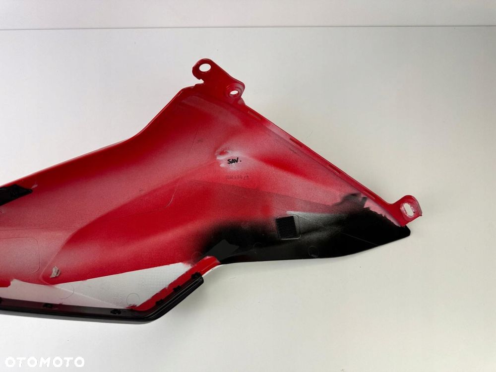 Prawa nakładka zbiornika Ducati Hypermotard 950 2022+ - 15