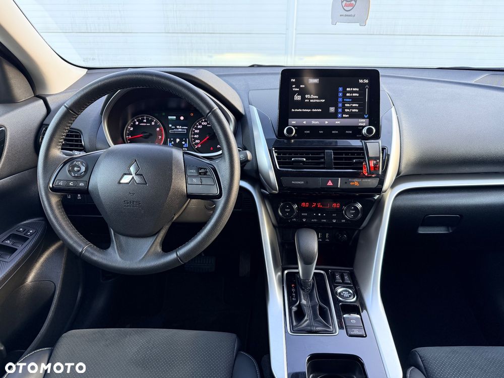 Mitsubishi Eclipse Cross - 22