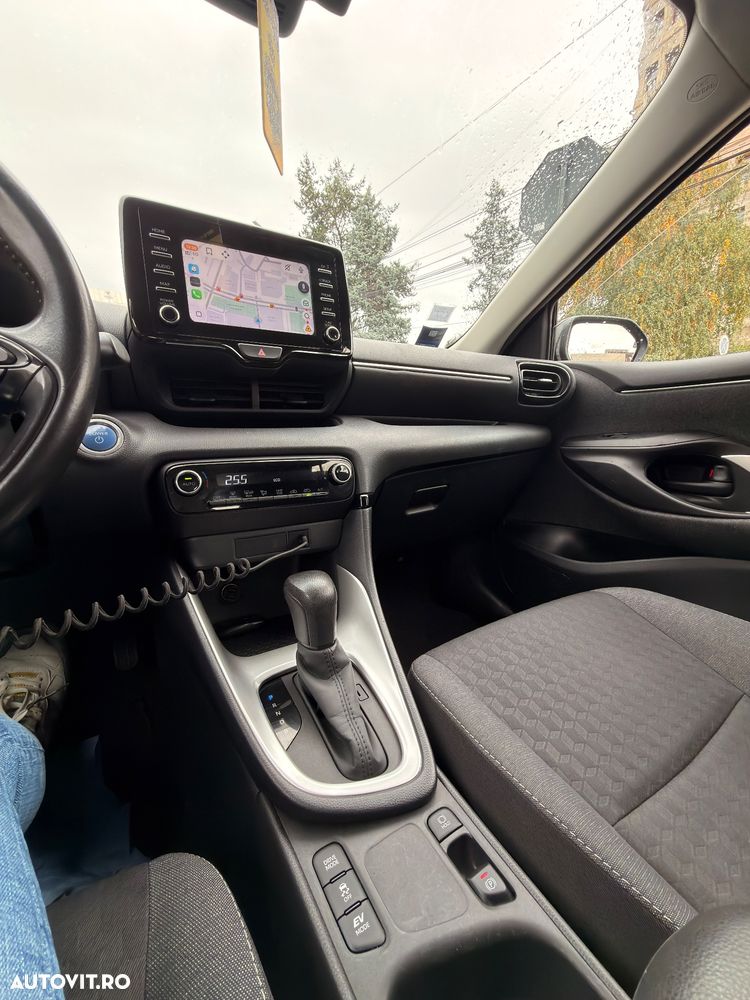 Toyota Yaris - 5