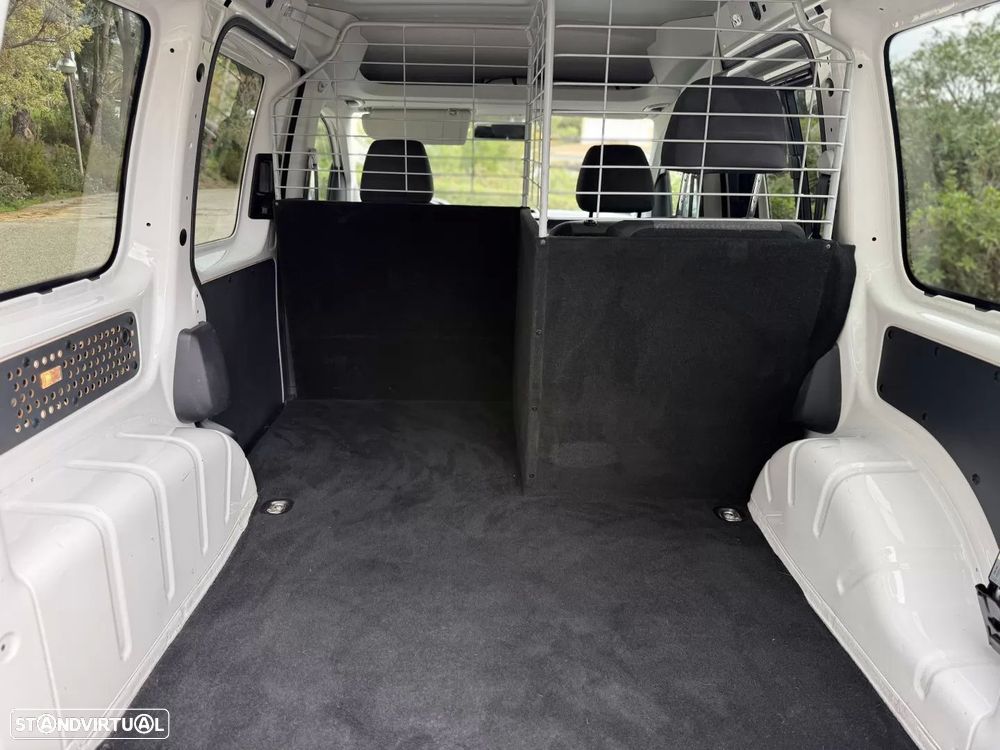 VW cadu kingcab 2.0tdi 102cv 3lugares - 19