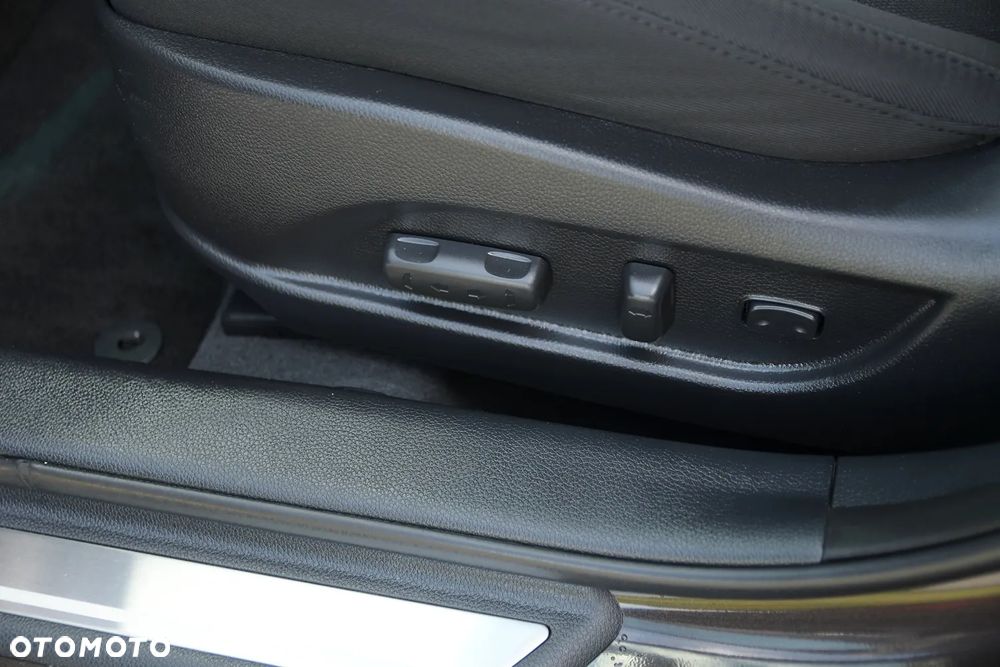 Hyundai i40 1.6 GDI Comfort + - 25