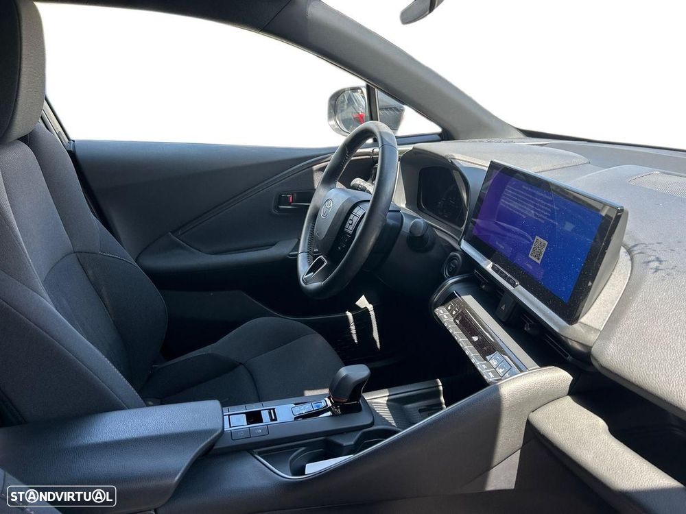 Toyota C-HR - 13