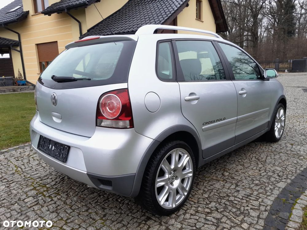 Volkswagen Polo Cross - 8