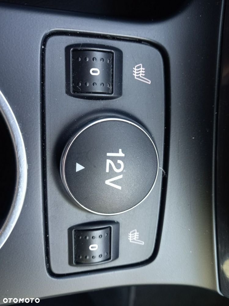 Ford Kuga 2.0 TDCi 2x4 Titanium - 32