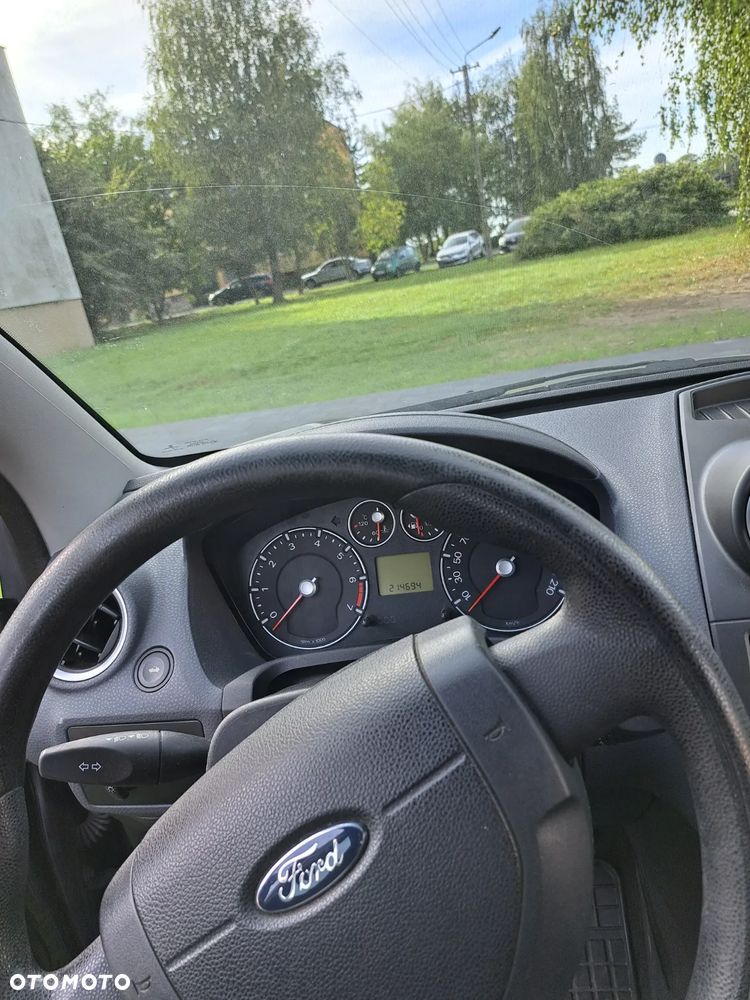 Ford Fiesta 1.3 Ambiente - 10