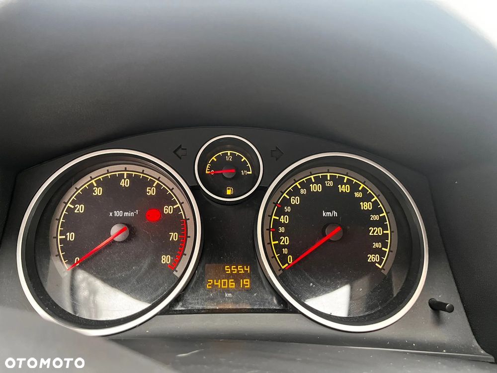 Opel Astra 1.6 Turbo Edition - 13