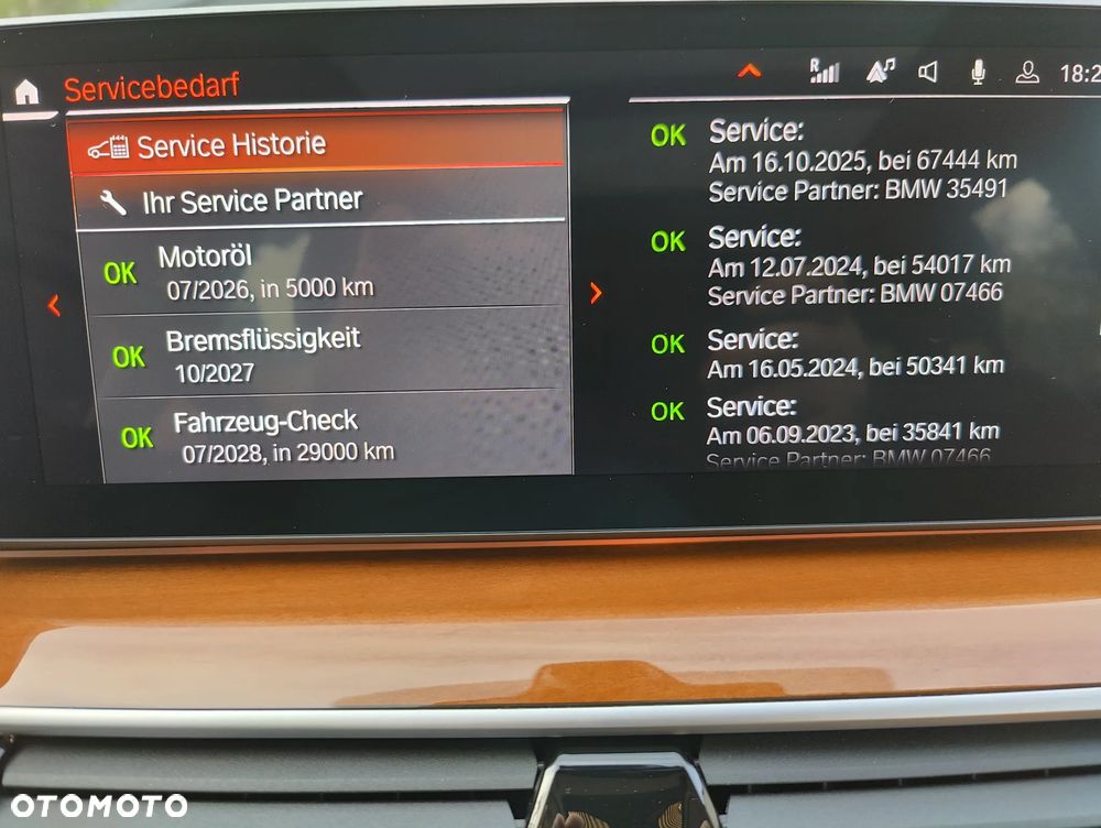 BMW Seria 5 540d xDrive mHEV - 27