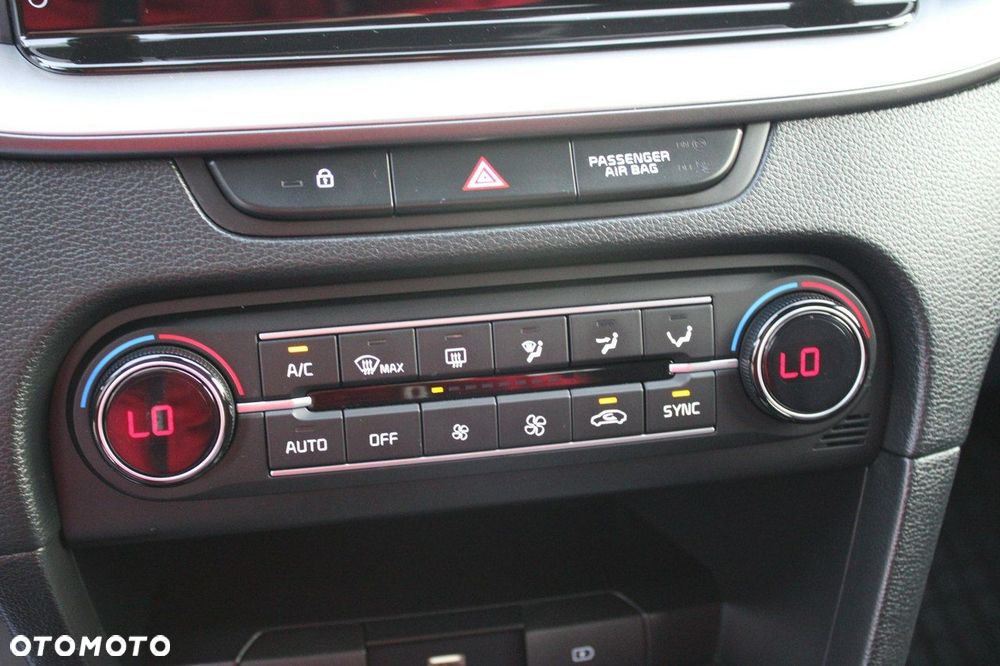 Kia Ceed - 26