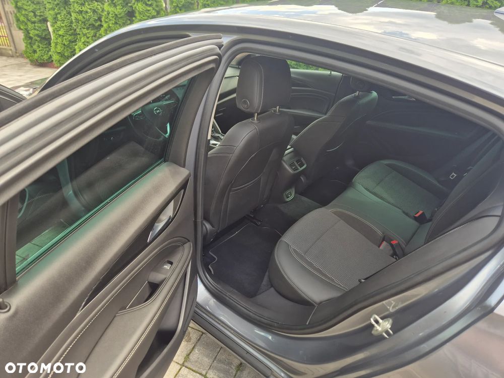 Opel Insignia - 20