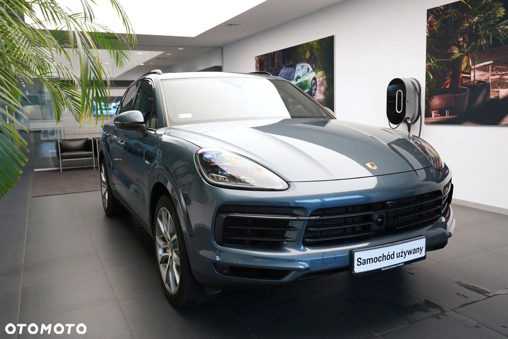 Porsche Cayenne - 26
