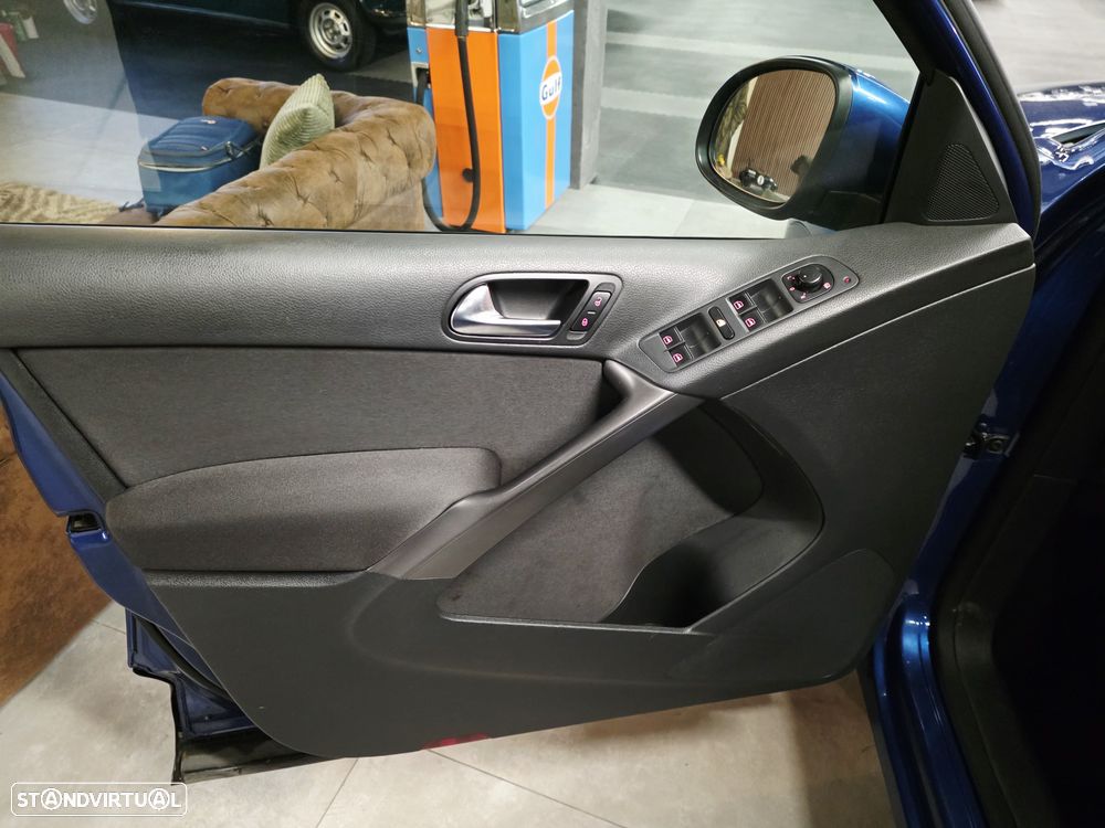 VW Tiguan 2.0 TDI Track 4Motion - 9