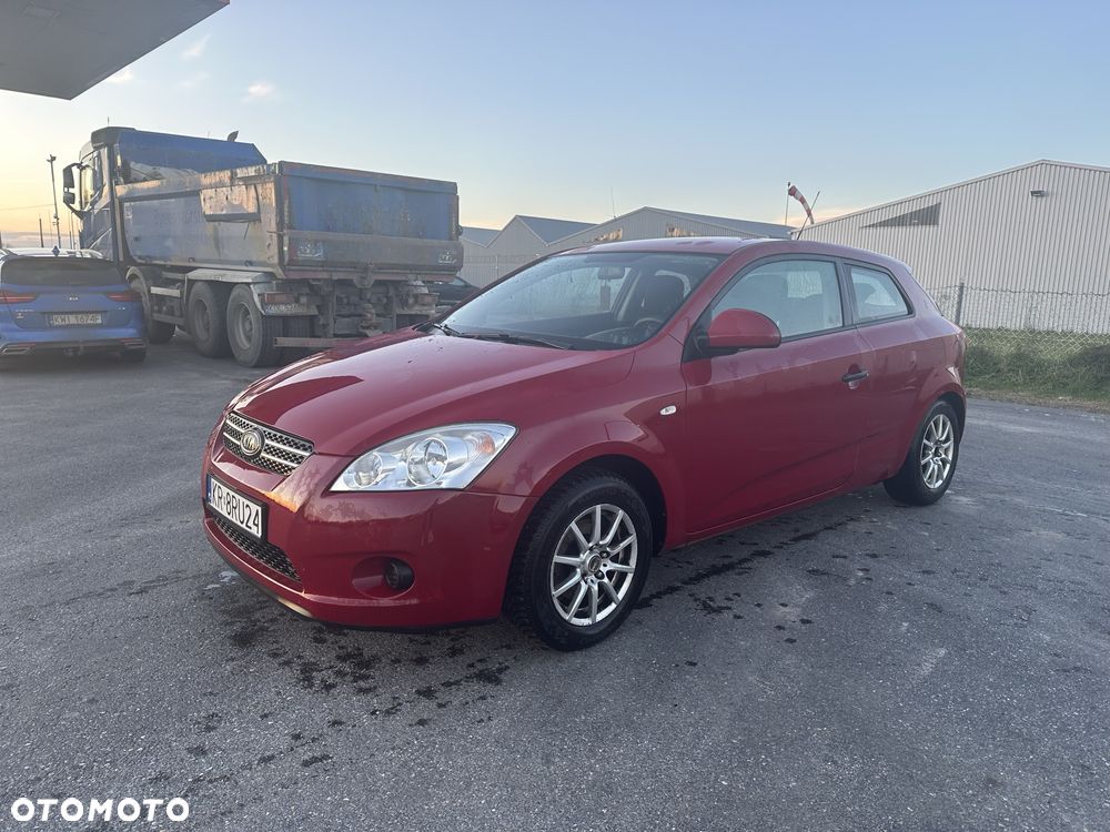 Kia Ceed - 6