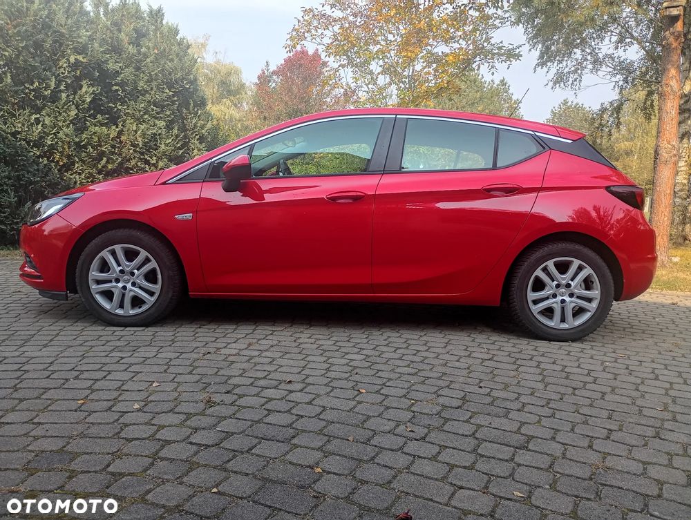 Opel Astra 2015 photo 2