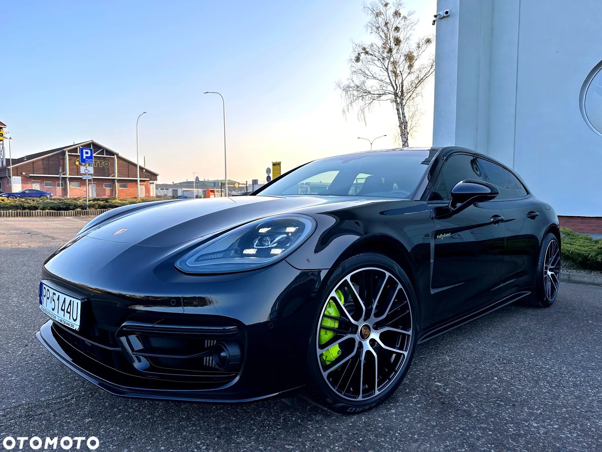 Porsche Panamera 4 E-Hybrid Sport Turismo Platinum Edition - 10