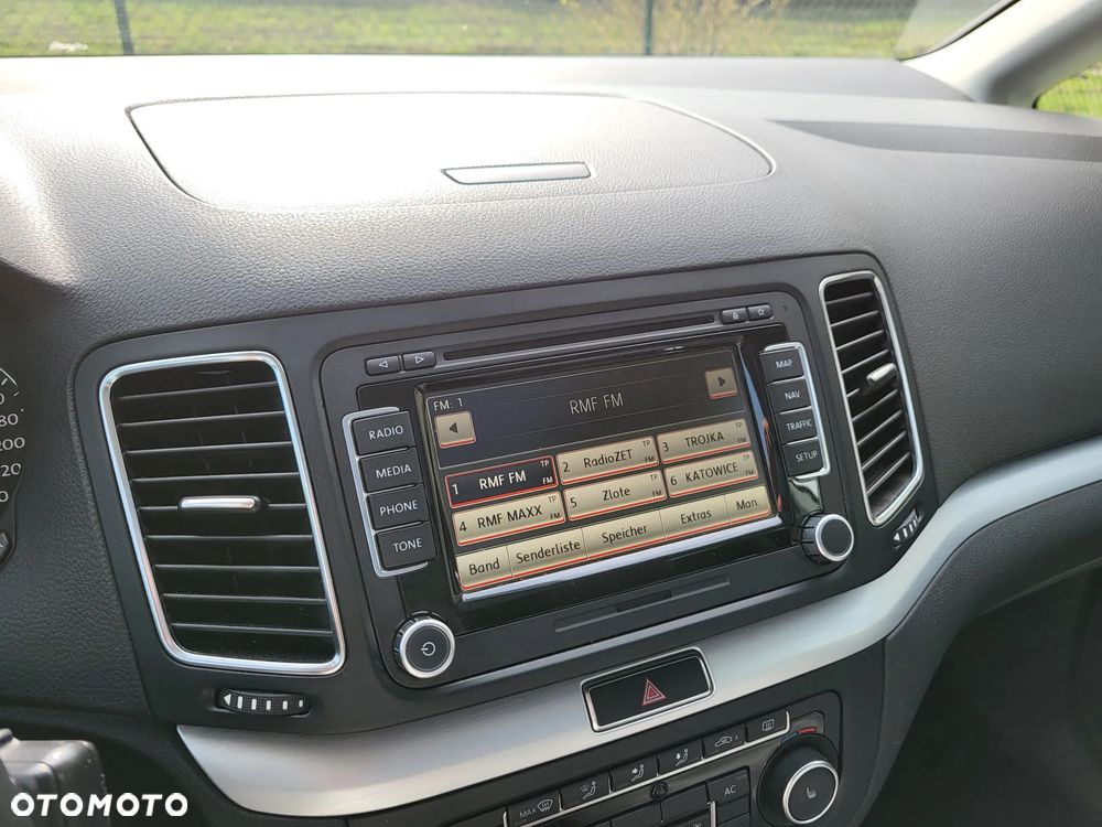 Volkswagen Sharan 2.0 TDI Highline - 16