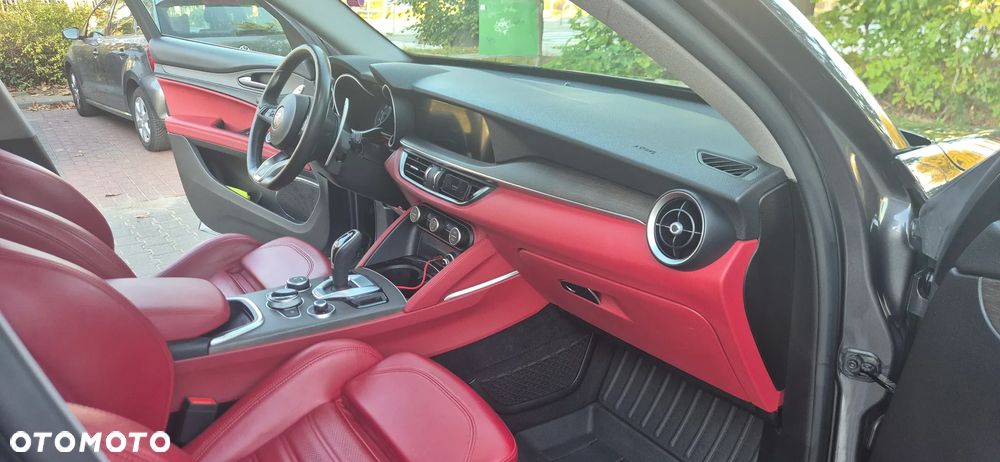 Alfa Romeo Stelvio - 29
