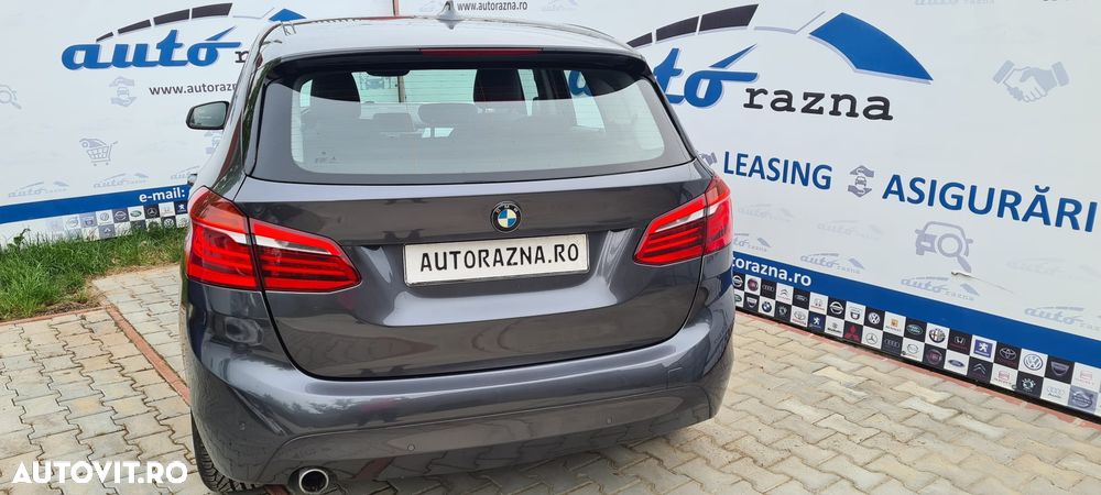BMW Seria 2 216d - 10