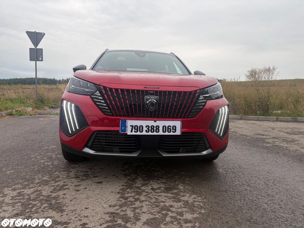 Peugeot 2008 2025 photo 2