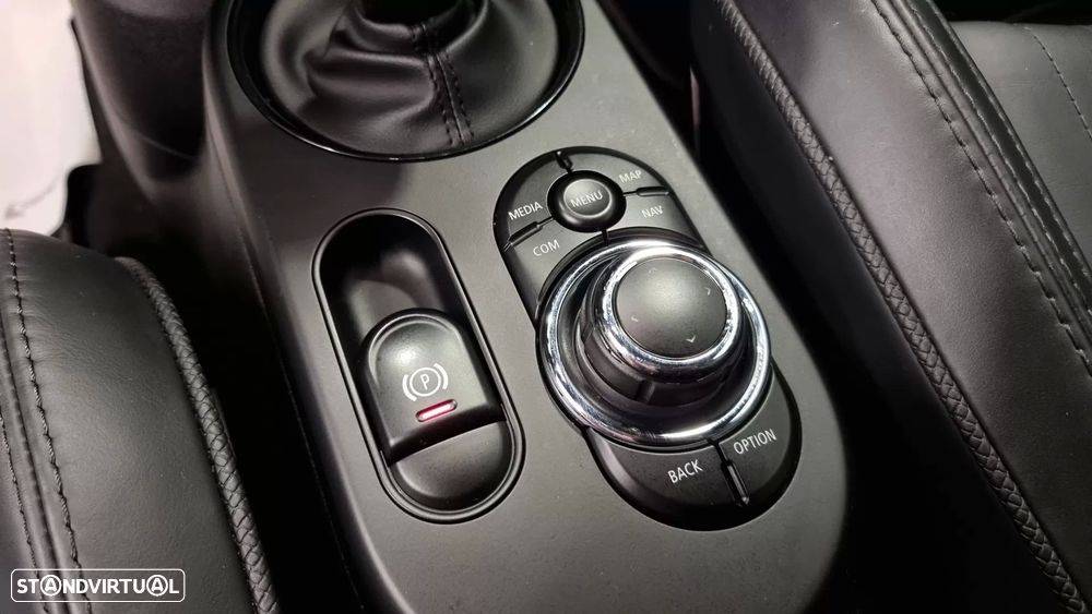 MINI 3 Portas Cooper SE Yours - 32