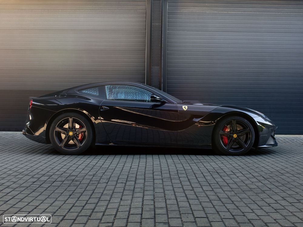 Ferrari F12 Berlinetta Standard - 11