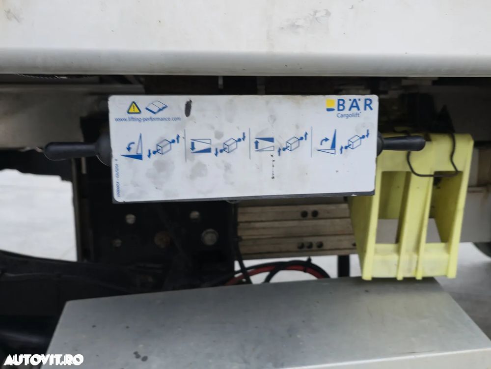 Volkswagen Crafter - 14