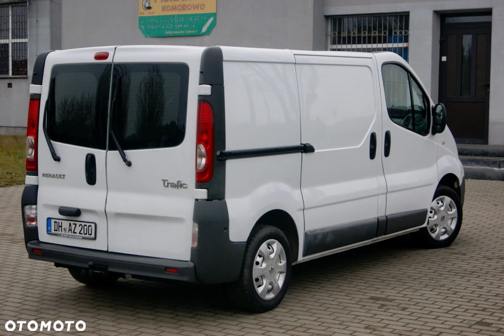 Renault TRAFIC - 12