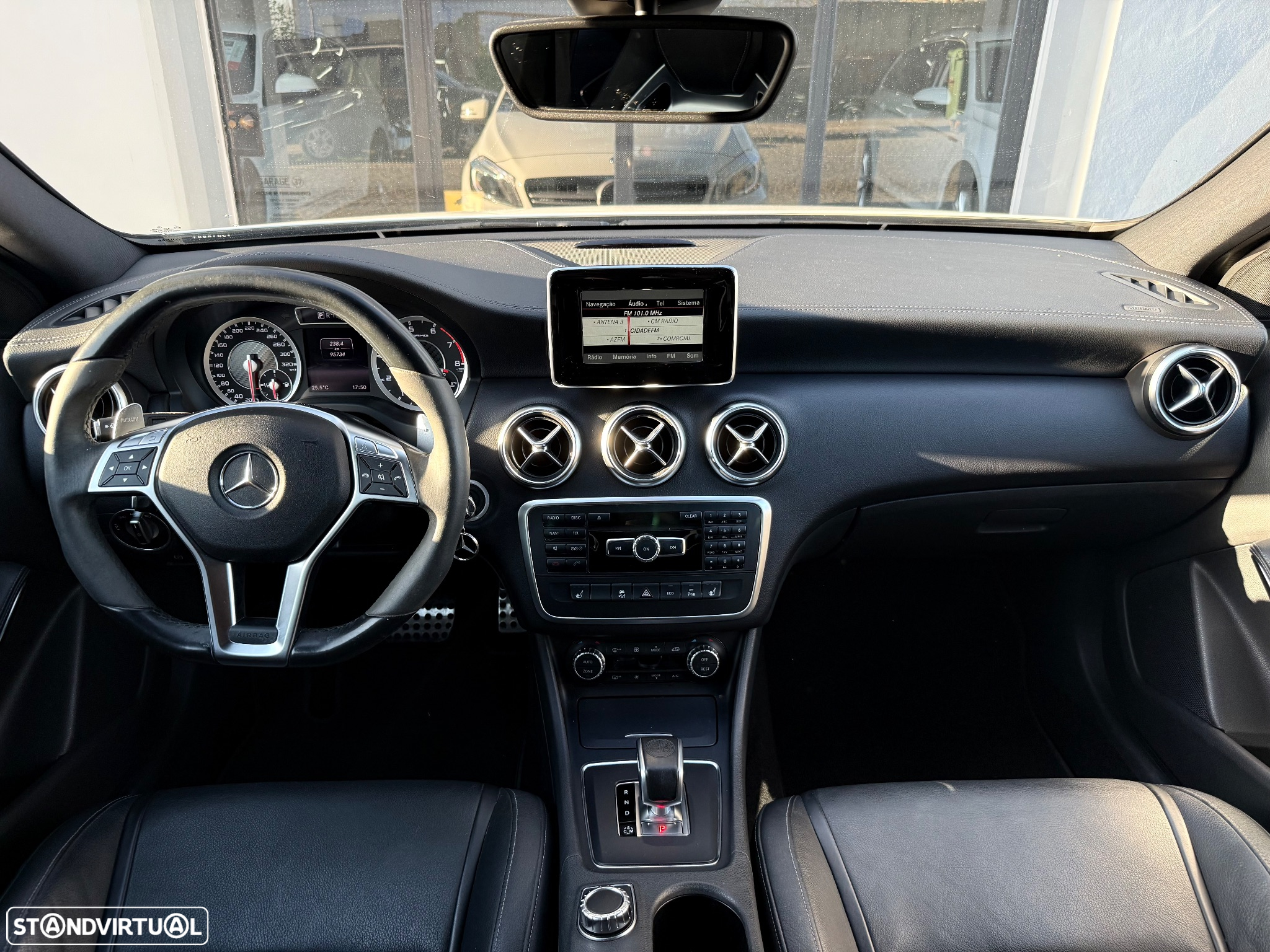 Mercedes-Benz A 45 AMG 4-Matic - 15
