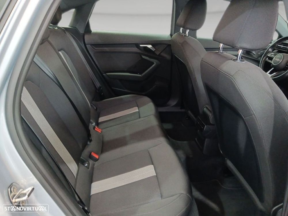 Audi A3 Limousine 30 TDI - 18