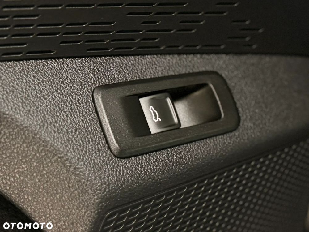 Skoda Octavia 2.0 TDI Sportline DSG - 21