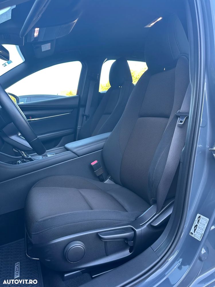 Mazda 3 e-Skyactiv G122 AT MHEV Plus - 11