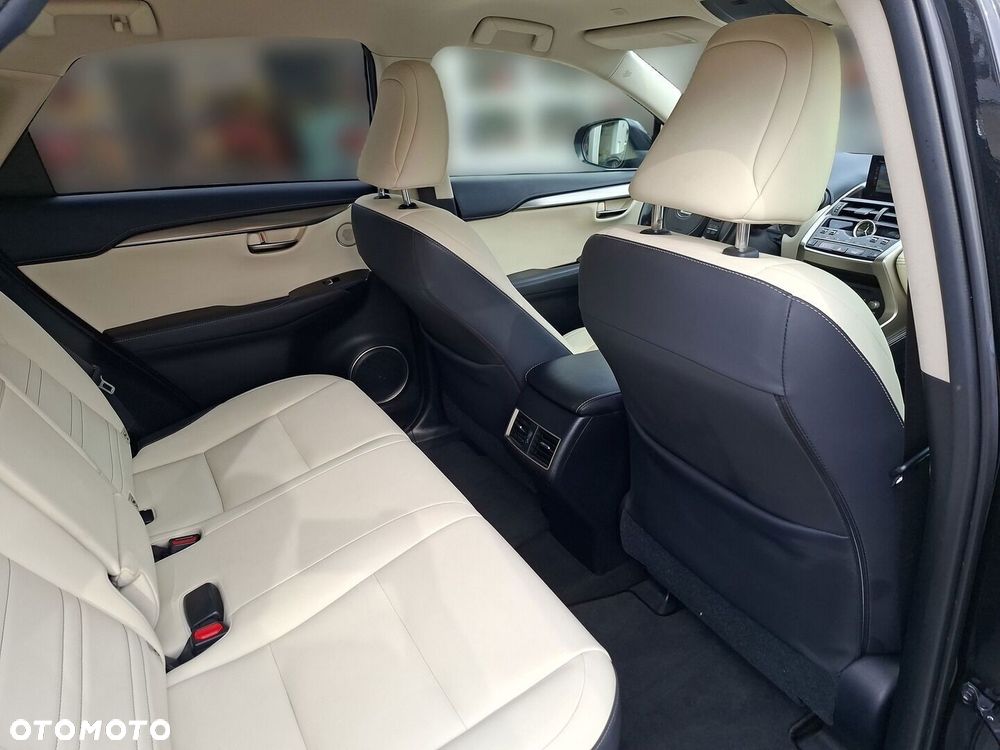 Lexus NX 300 F Impression AWD - 21