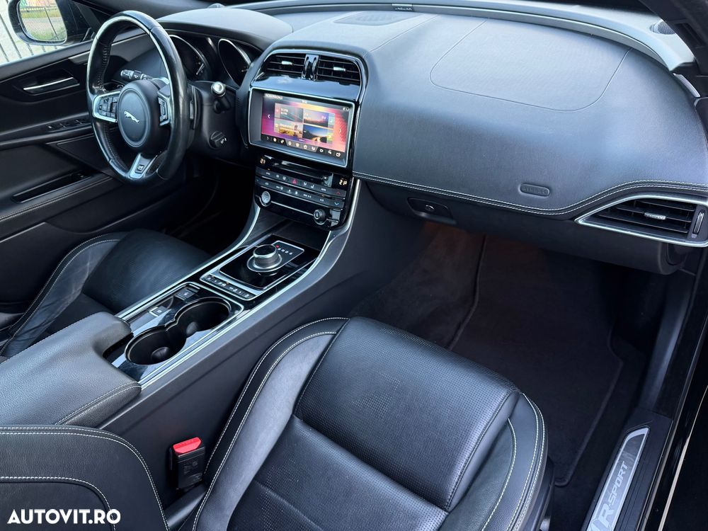 Jaguar XE 20d Aut. R-Sport - 10