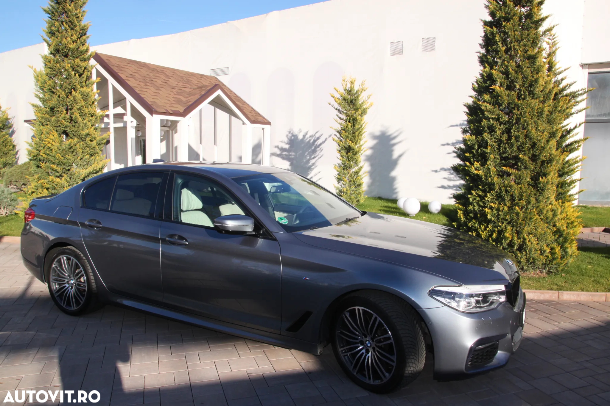 BMW Seria 5 540d xDrive AT - 28
