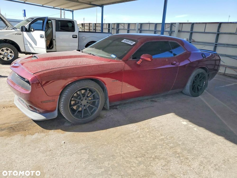 Dodge Challenger - 2