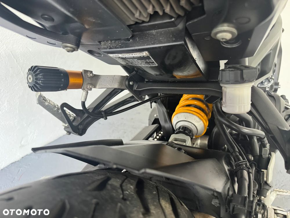 Yamaha MT - 24