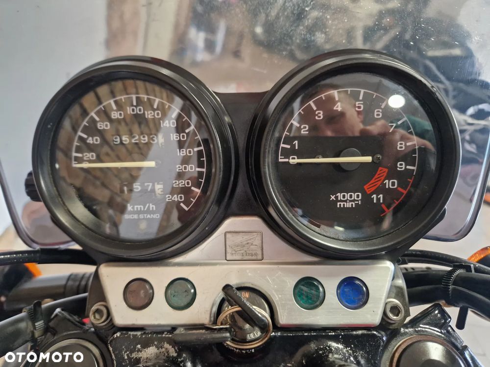 Honda CB - 18