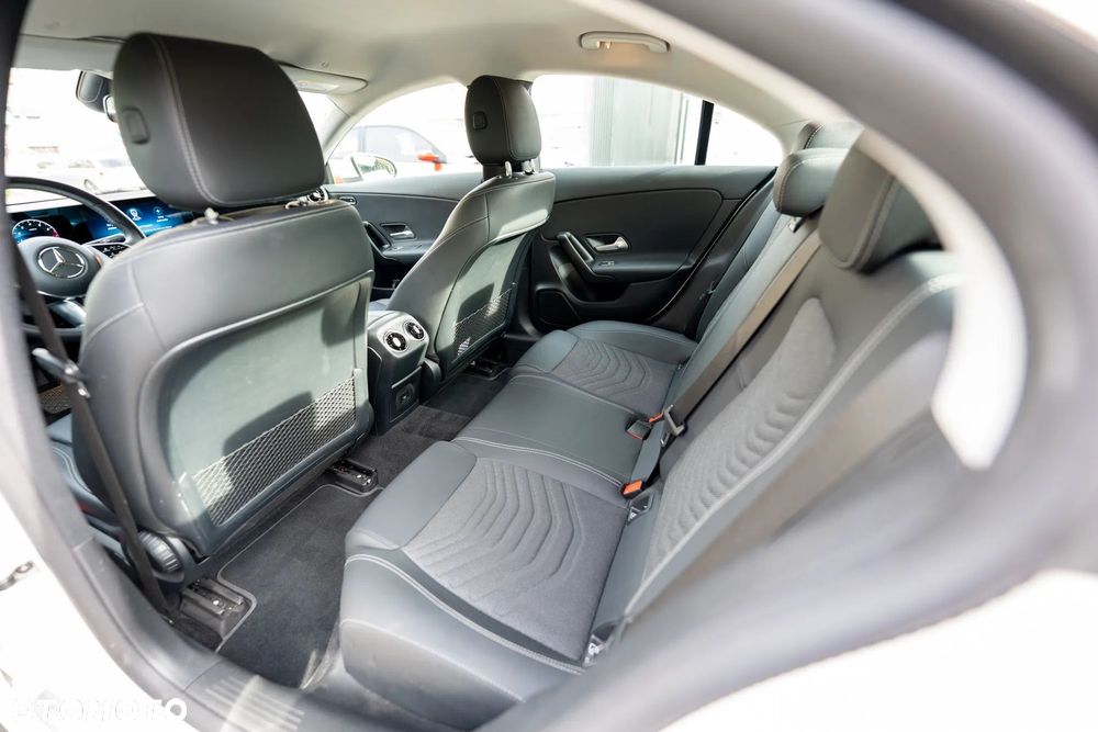 Mercedes-Benz CLA 200 mHEV 7G-DCT - 6