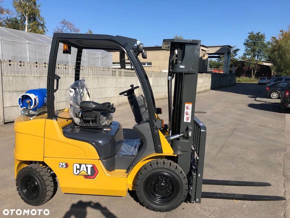 Caterpillar GP25N - 9