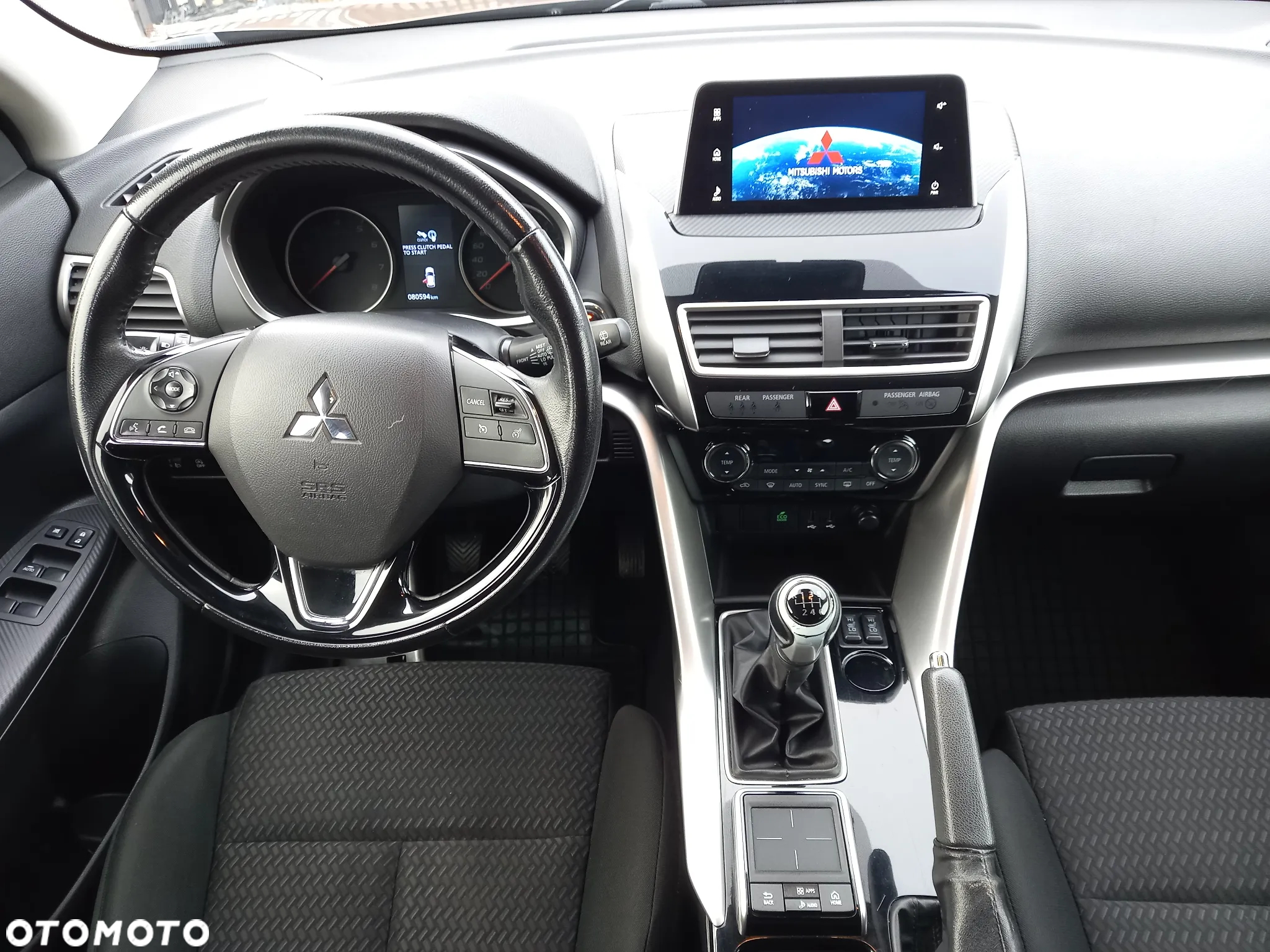 Mitsubishi Eclipse Cross 1.5 T GPF Invite Plus - 18