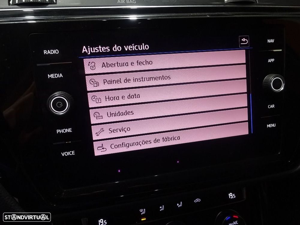 VW Touran 2.0 TDI Highline DSG - 22